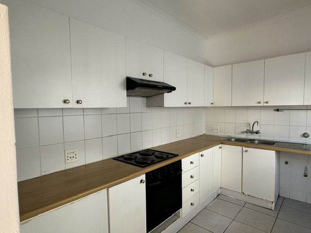 To Let 2 Bedroom Property for Rent in Wynberg Western Cape